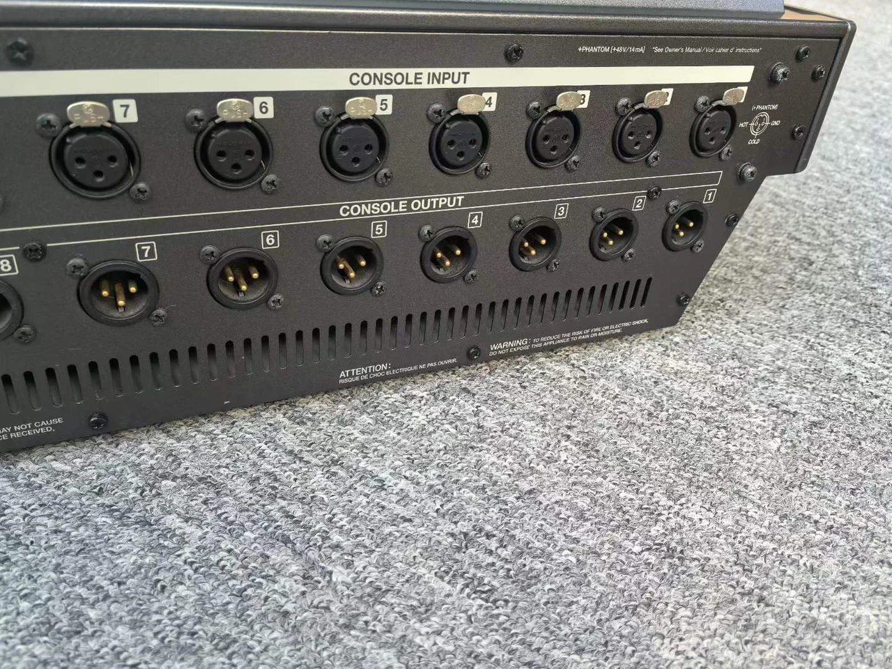Supplied photograph of Roland M-400; identity and availability require confirmation — photograph 3