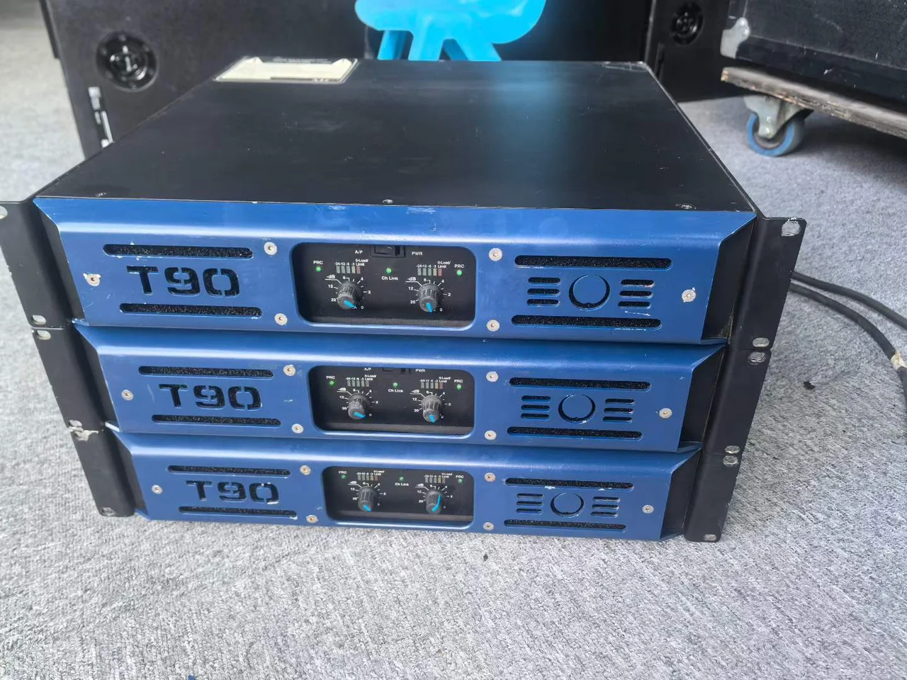 Supplied photograph of MC2 Audio T25; identity and availability require confirmation — photograph 3