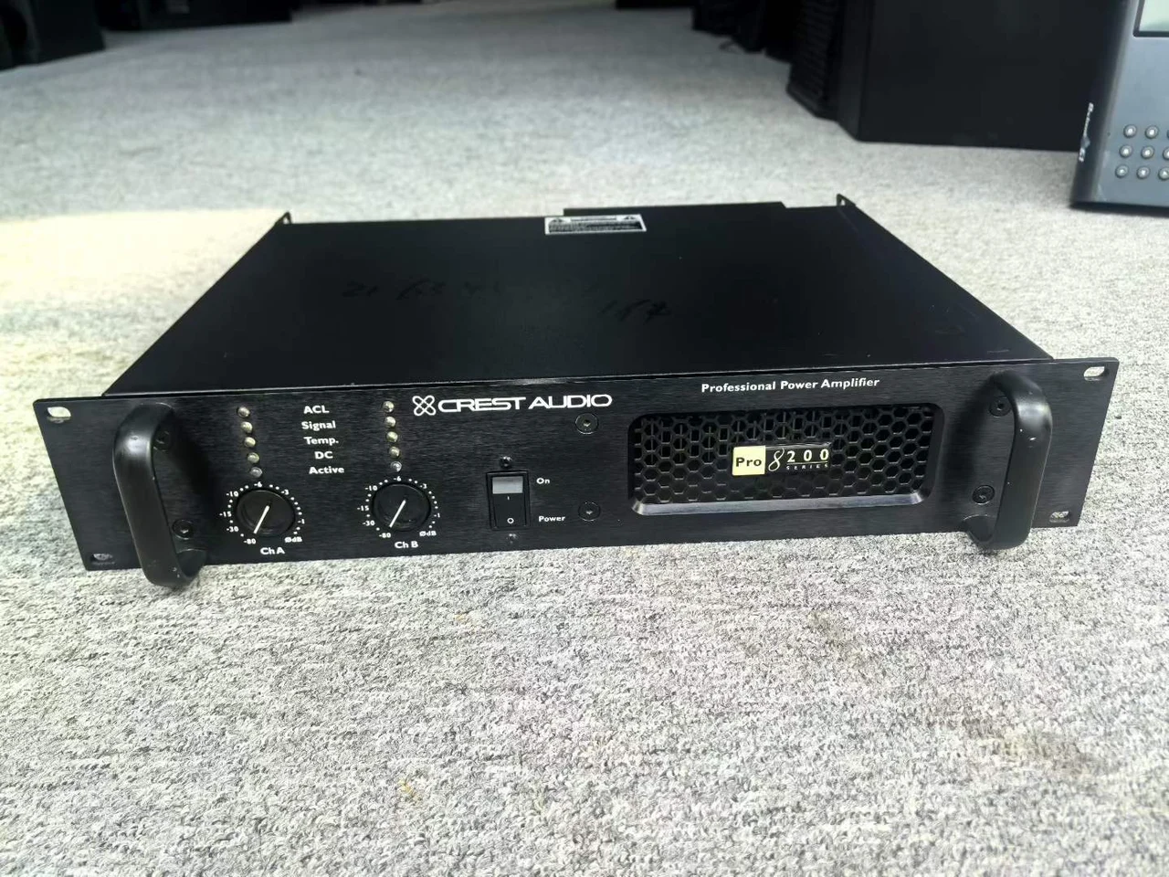 Supplied photograph of Crest Audio 8200; identity and availability require confirmation — photograph 1