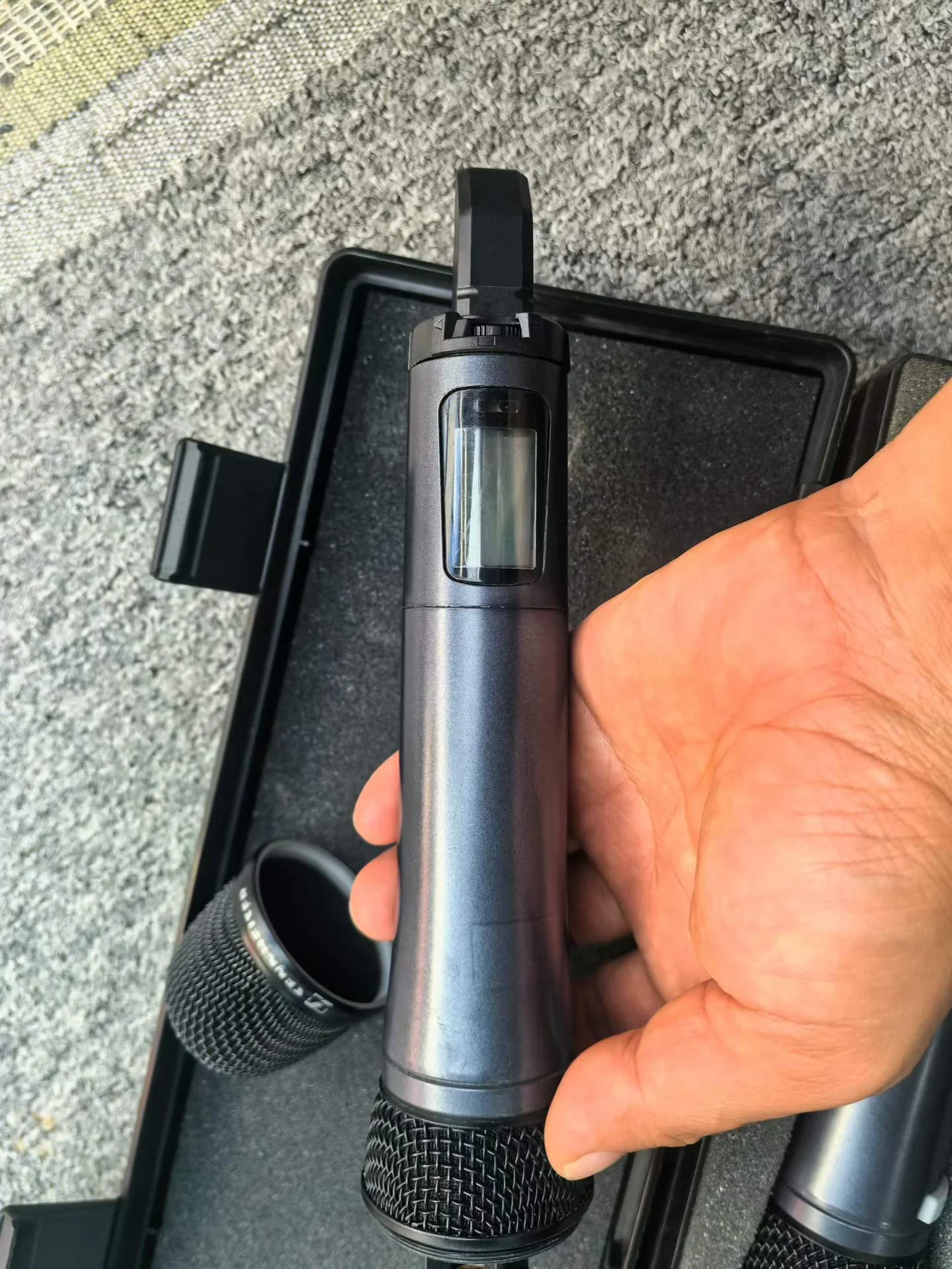 Supplied photograph of Sennheiser 300 G3 components; identity and availability require confirmation — photograph 3