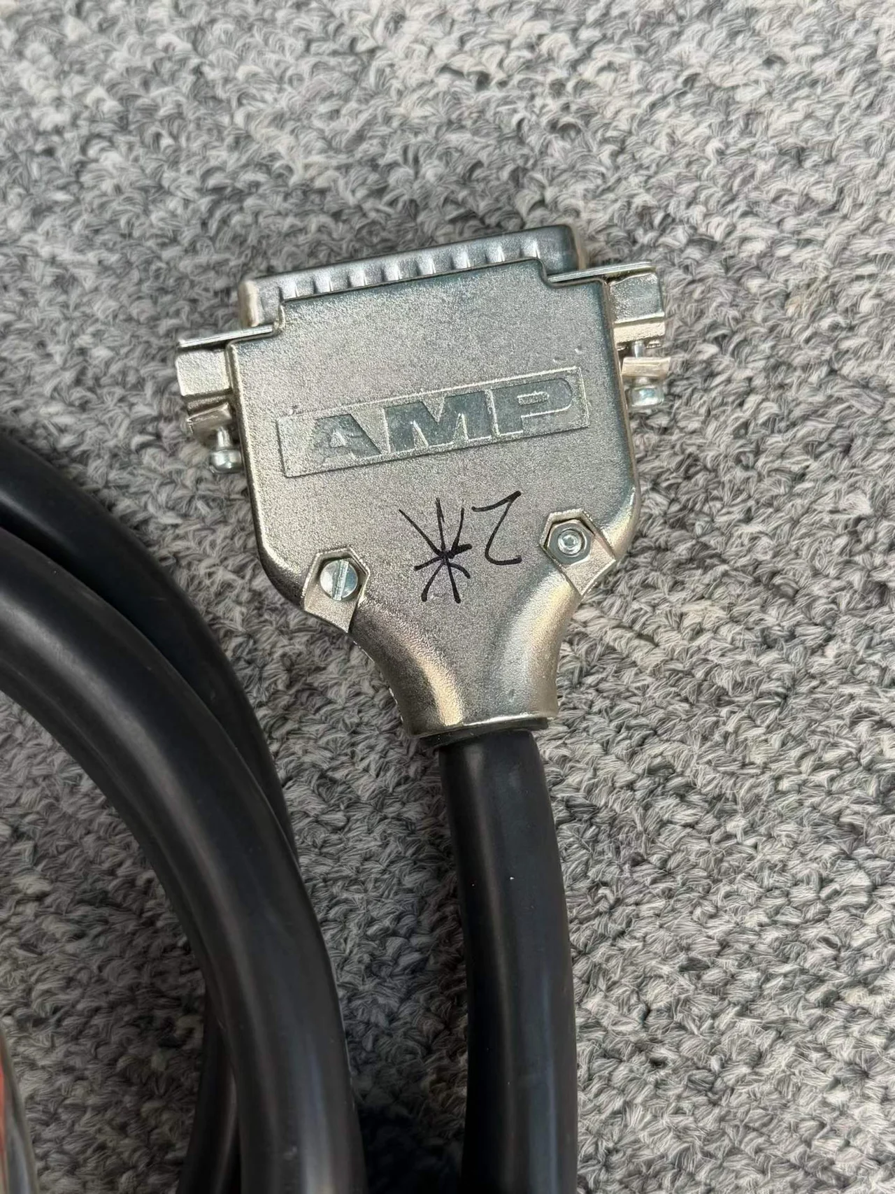 Supplied photograph of Unbranded / to confirm DB25 to XLR loom; identity and availability require confirmation — photograph 4