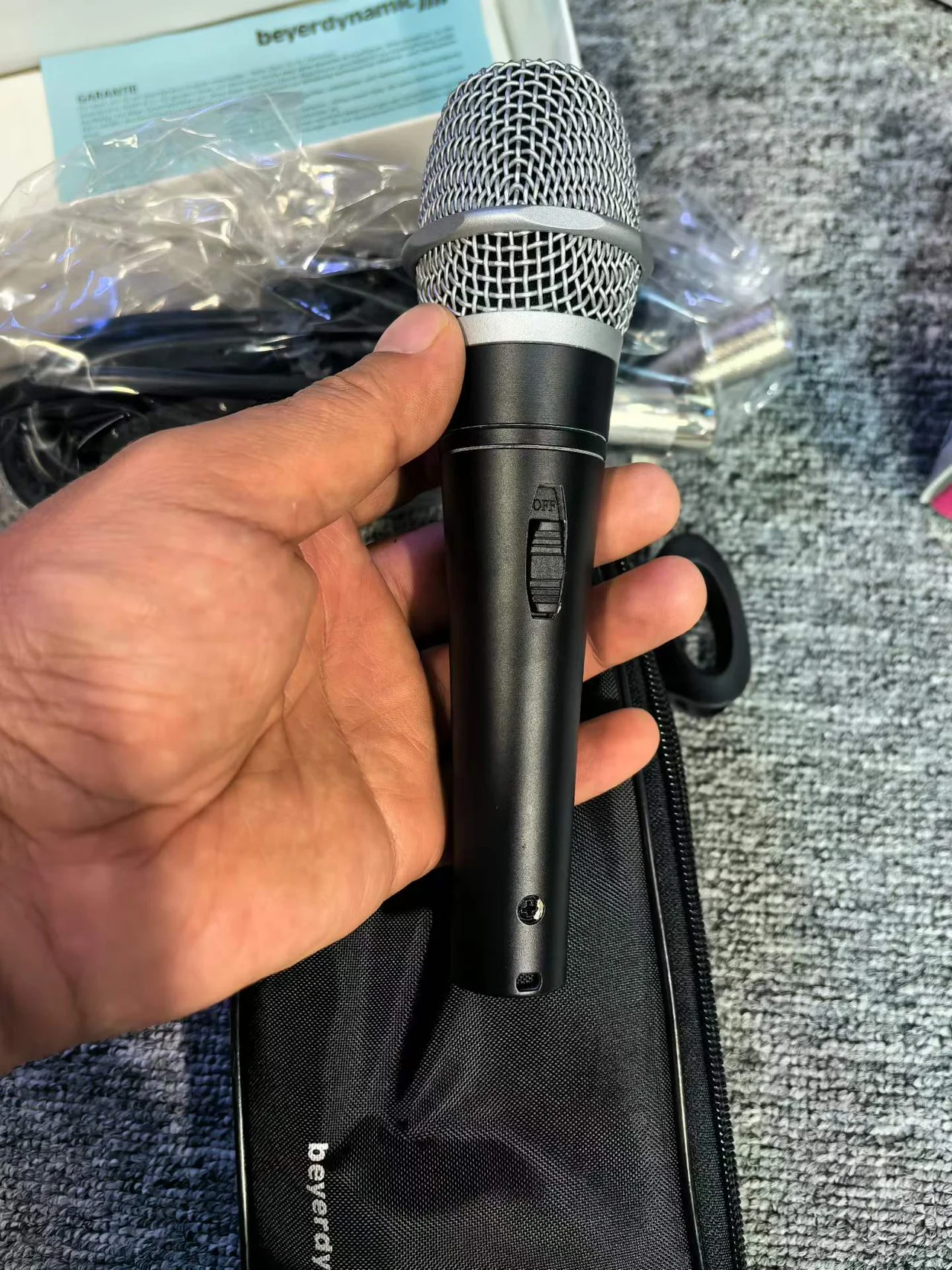 Supplied photograph of beyerdynamic Opus 29 S; identity, configuration and availability require confirmation — photograph 4