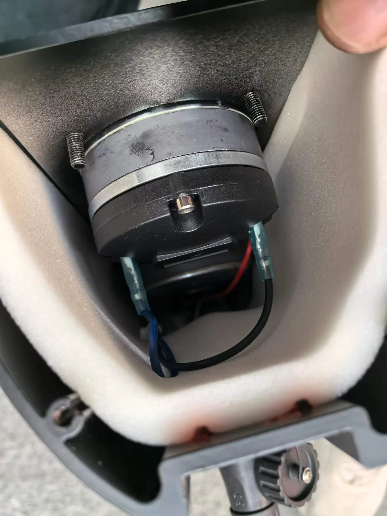 Supplied photograph of JBL CMX6403; identity, configuration and availability require confirmation — photograph 3