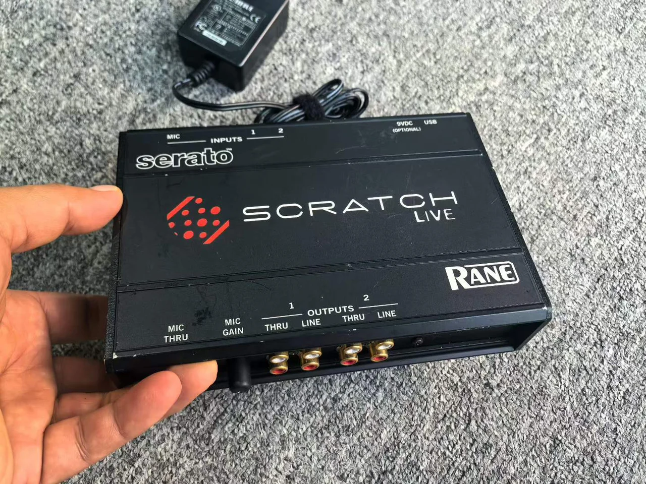 Supplied photograph of Rane Scratch Live interface / variant to confirm; identity, configuration and availability require confirmation — photograph 3